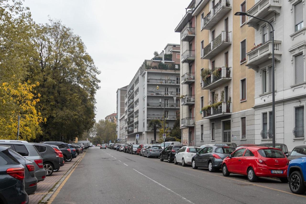 Luna Homes - Studio In Corso Sempione Milán Exterior foto